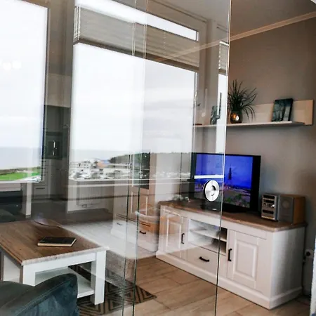 Strandhochhaus She9 *